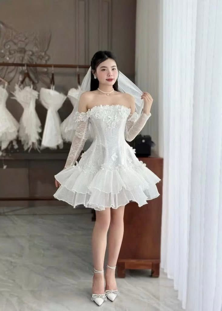 Đầm trắng cúp ngực đính hoa Size S - Mã TRSK176