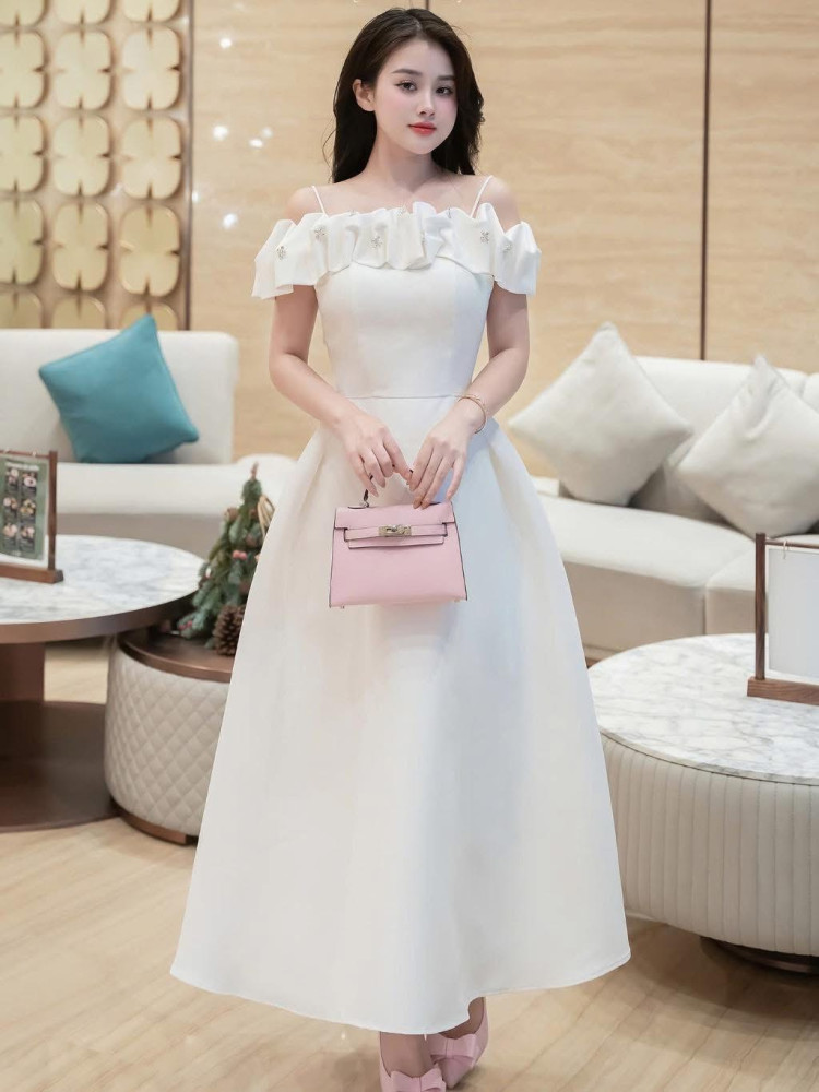 https://www.vayhoasim.vn/Đầm trễ vai 2 dây vải dày đứng form - Size M - Mã TRMK050