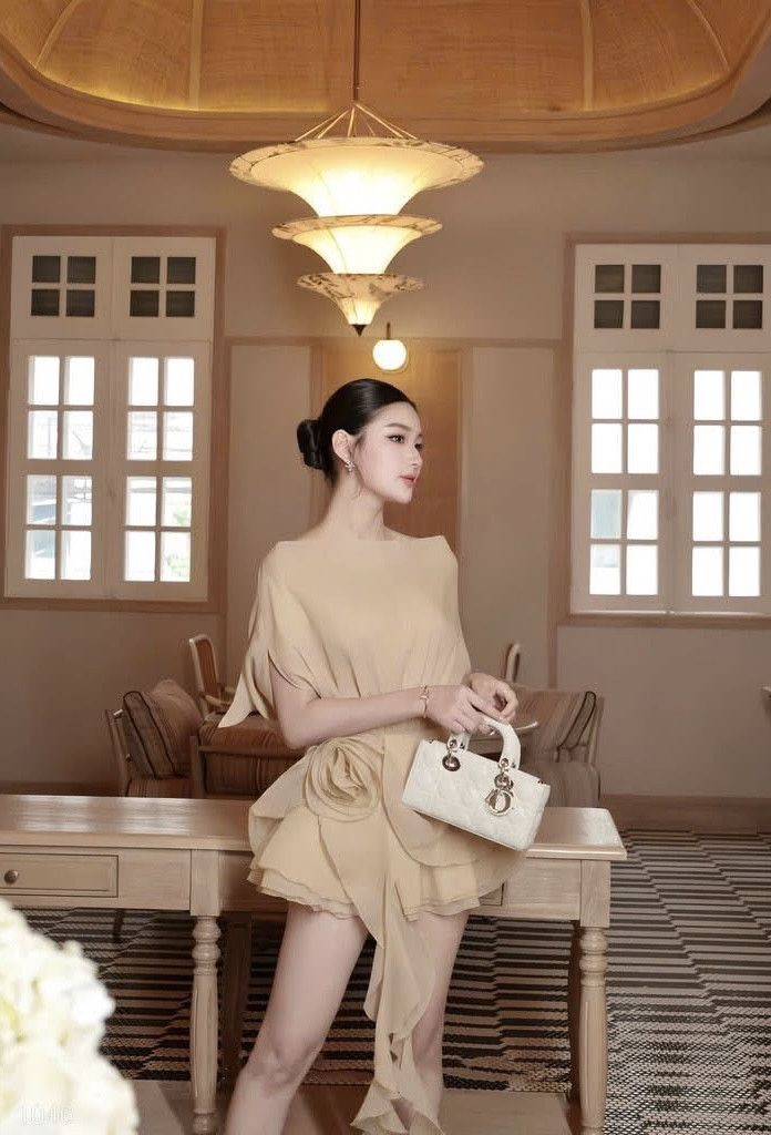 Đàm ngắn xòe tag hoa tua rua - Size S - Mã NUSK070