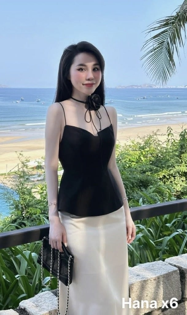 https://www.vayhoasim.vn/Set áo dây chân váy lụa Size S- mã DESK105
